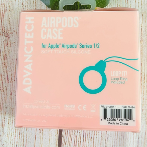 Advanctech Light Pink Ice Cream Apple AirPods 1/2 Silicone Protective Case - Picture 2 of 3